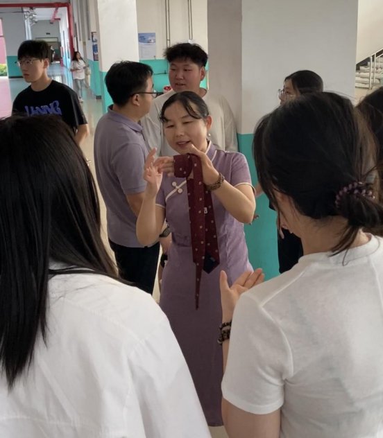 并对活动的成功举办寄予了厚望
