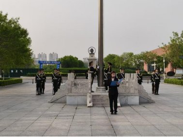辅导员刘一霖等9名老师